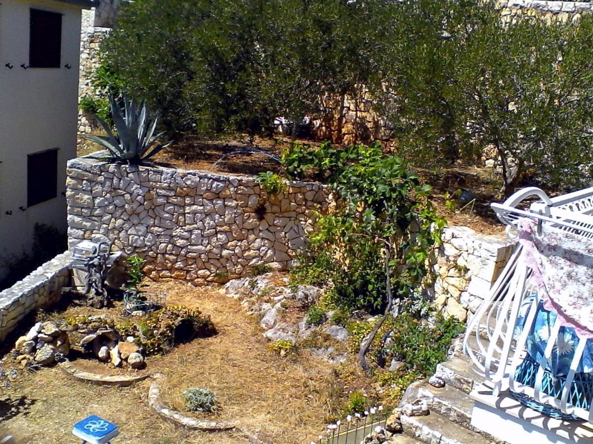 Apartments By The Sea Sevid, Trogir - 16897 Marina Exteriör bild